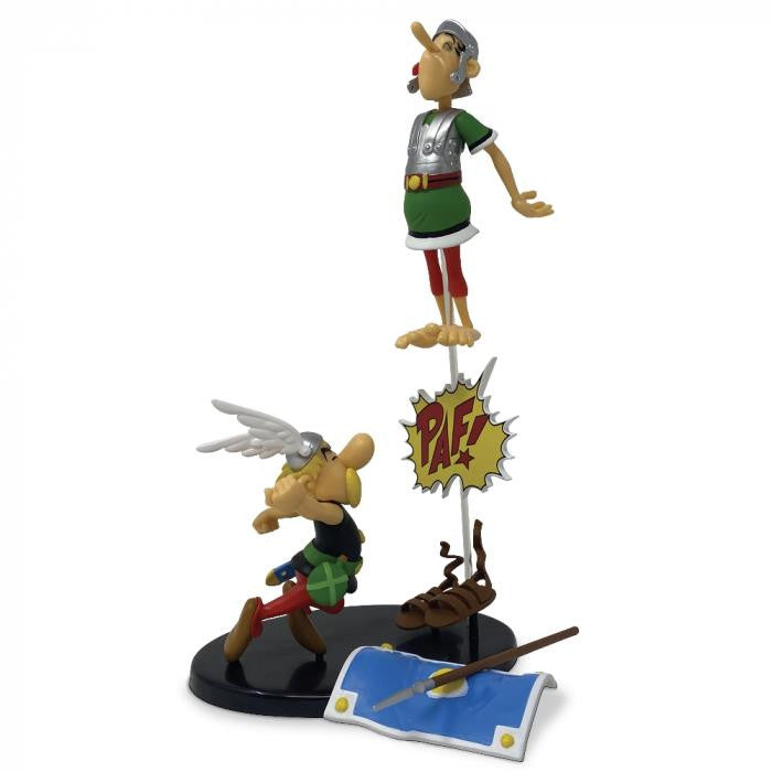 Asterix slår romer op i luften - Uderzo - resinfigur 26cm